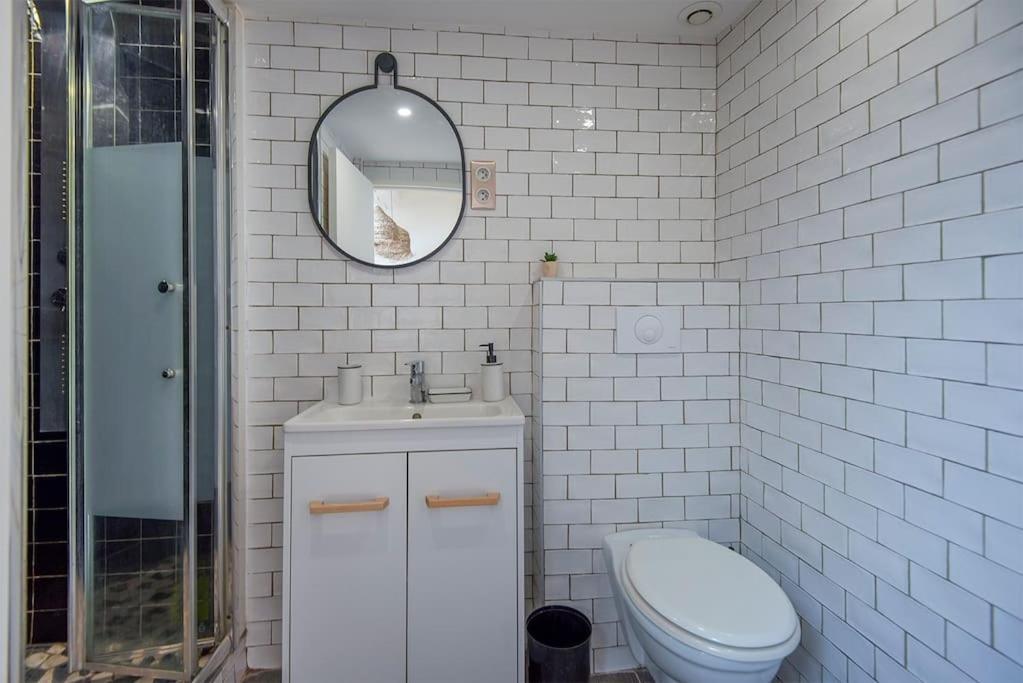 Cozy Love Nest Near The Old Port Marseille Bilik gambar